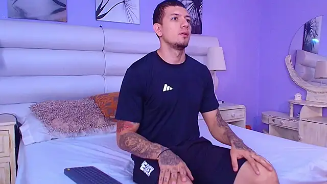 Dante Flamee online show from 04-21-26, 01:50