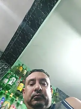 Snapshot of andrerj22 chatting on 09-12-25, 01:49 andrerj22 online show from 09-12-25, 01:49