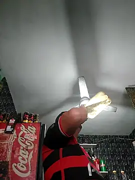 Snapshot of andrerj22 chatting on 09-23-25, 06:44 andrerj22 online show from 09-23-25, 06:44