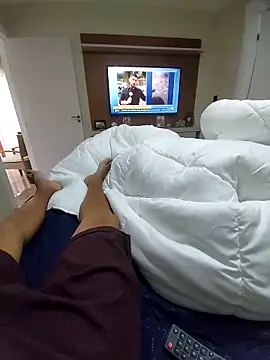 Snapshot of andrerj22 chatting on 09-25-25, 02:54 andrerj22 online show from 09-25-25, 02:54