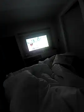 Snapshot of andrerj22 chatting on 11-09-25, 01:42 andrerj22 online show from 11-09-25, 01:42