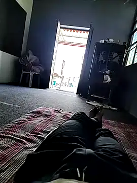 HIIMSINGLEBOY online show from 10-29-25, 06:37