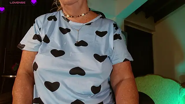  SARAI DUPONT online show from 02-15-26, 11:08