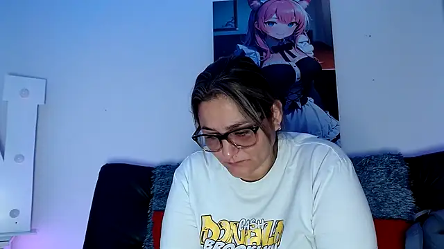 LAHILA COOPERR online show from 10-24-25, 12:23