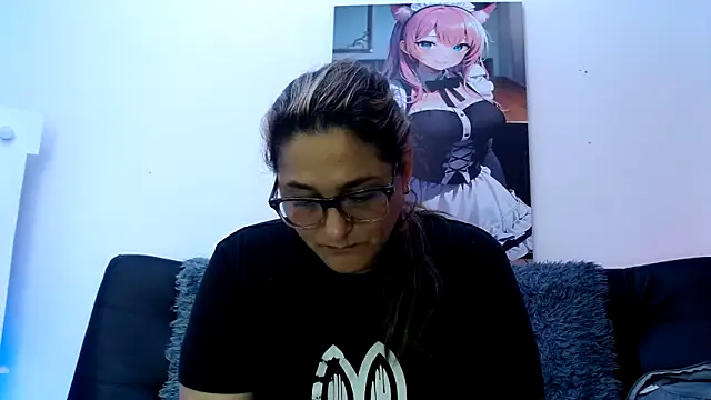 Snapshot of LAHILA_COOPERR chatting on 11-25-25, 12:27 LAHILA COOPERR online show from 11-25-25, 12:27