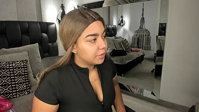 SadieFoster online show from 09-16-25, 12:39