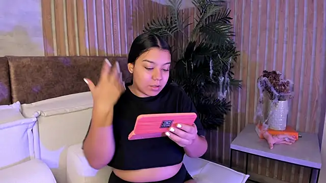 SadieFoster online show from 10-21-25, 12:50