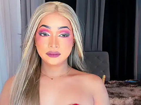 Snapshot of WenceSmith chatting on 10-15-25, 10:26 WenceSmith online show from 10-15-25, 10:26