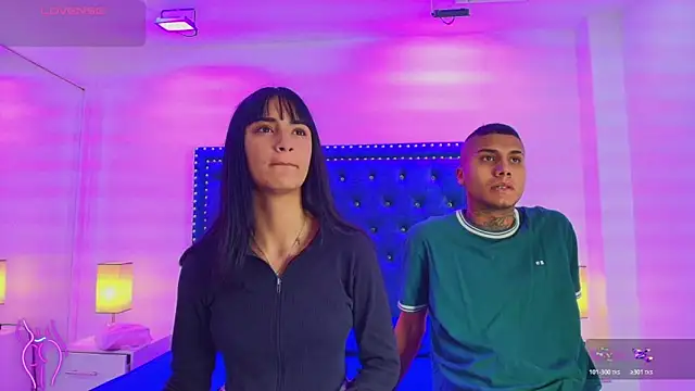 Snapshot of Damian_and_roxanne chatting on 11-09-25, 12:25 Damian and roxanne online show from 11-09-25, 12:25