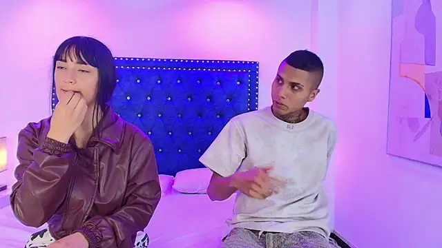 Damian and roxanne online show from 12-18-25, 12:33