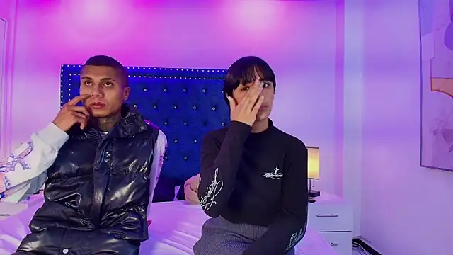 Damian and roxanne online show from 04-07-26, 12:38