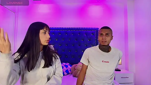 Damian and roxanne online show from 04-25-26, 12:41