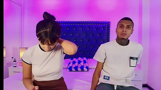 Damian and roxanne online show from 04-28-26, 12:43