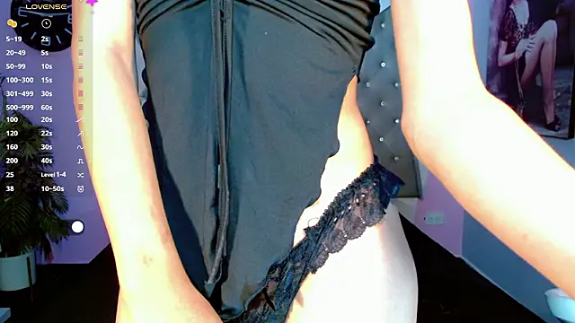 Honey Moontsts online show from 02-27-26, 12:38