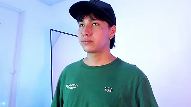 Snapshot of AngelFlexxx chatting on 09-08-25, 08:08 AngelFlexxx online show from 09-08-25, 08:08