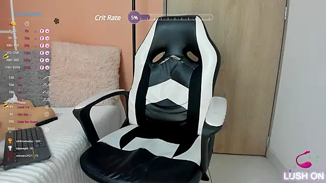 Snapshot of valerihouse chatting on 12-20-24, 01:25 valerihouse online show from 12-20-24, 01:25