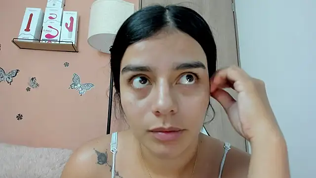 Snapshot of valerihouse chatting on 01-23-25, 10:33 valerihouse online show from 01-23-25, 10:33