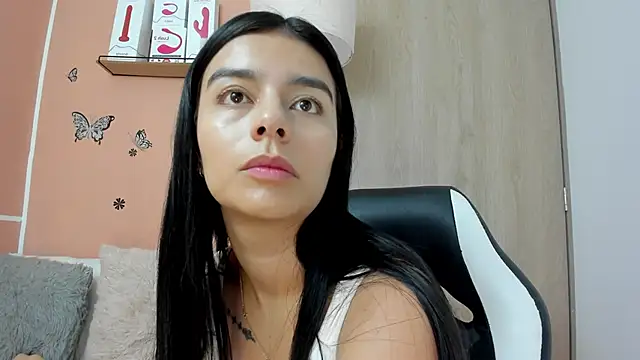 Snapshot of valerihouse chatting on 01-28-25, 11:17 valerihouse online show from 01-28-25, 11:17