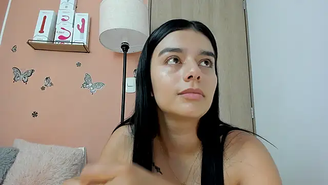 Snapshot of valerihouse chatting on 02-10-25, 10:19 valerihouse online show from 02-10-25, 10:19