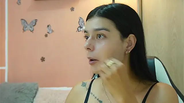 Snapshot of valerihouse chatting on 02-24-25, 09:41 valerihouse online show from 02-24-25, 09:41