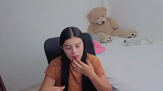 valerihouse online show from 04-08-26, 01:27