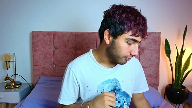 Ares Alpha online show from 11-28-25, 06:10