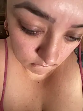 Snapshot of bruna438 chatting on 11-30-25, 11:14 bruna438 online show from 11-30-25, 11:14