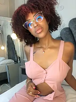 Snapshot of Charlotte-Novac chatting on 09-26-25, 01:15 Charlotte-Novac online show from 09-26-25, 01:15