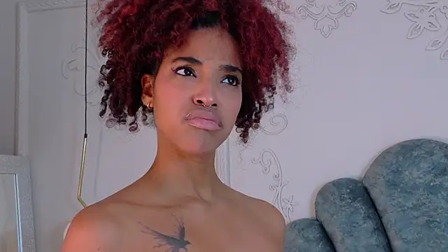 Snapshot of Charlotte-Novac chatting on 10-14-25, 04:08 Charlotte-Novac online show from 10-14-25, 04:08