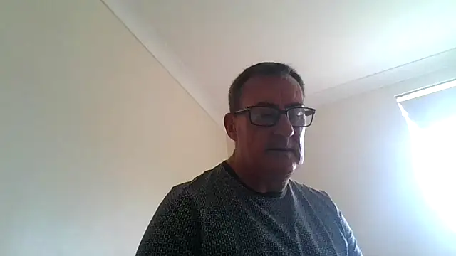 Snapshot of goldenman59 chatting on 09-13-25, 01:00 goldenman59 online show from 09-13-25, 01:00