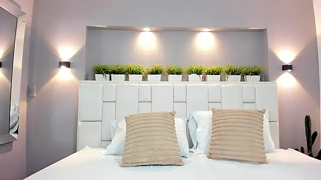 Snapshot of LunnaBlake chatting on 10-01-25, 04:07 LunnaBlake online show from 10-01-25, 04:07