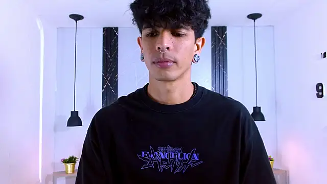 Franvill Trato online show from 11-03-25, 07:48