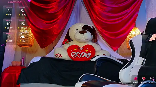 Snapshot of Thaiel_Fosteer chatting on 02-15-26, 07:51 Thaiel Fosteer online show from 02-15-26, 07:51