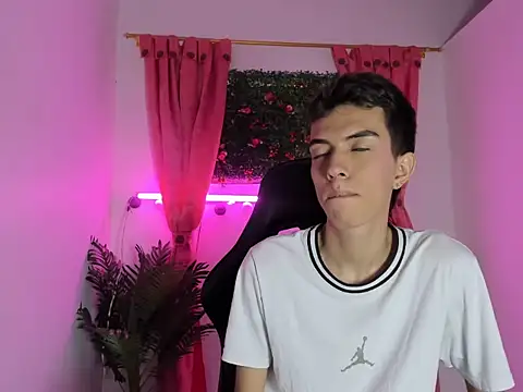 dylan 202520  online show from 09-17-25, 11:23