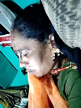 Snapshot of Pooja750 chatting on 09-13-25, 03:23 Pooja750 online show from 09-13-25, 03:23