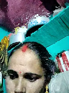 Snapshot of Pooja750 chatting on 09-14-25, 03:55 Pooja750 online show from 09-14-25, 03:55