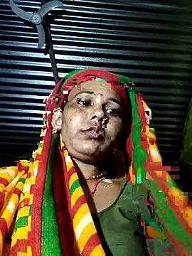 Snapshot of Pooja750 chatting on 09-18-25, 08:11 Pooja750 online show from 09-18-25, 08:11