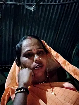 Snapshot of Pooja750 chatting on 10-07-25, 02:47 Pooja750 online show from 10-07-25, 02:47