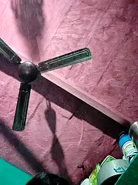 Snapshot of Pooja750 chatting on 10-13-25, 09:59 Pooja750 online show from 10-13-25, 09:59