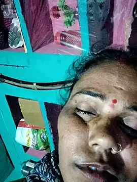 Snapshot of Pooja750 chatting on 10-22-25, 11:48 Pooja750 online show from 10-22-25, 11:48