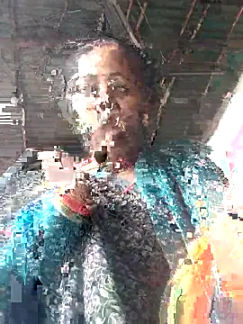 Snapshot of Pooja750 chatting on 10-31-25, 02:45 Pooja750 online show from 10-31-25, 02:45