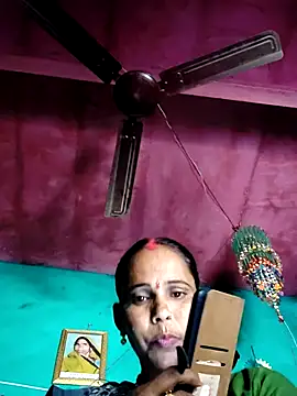 Snapshot of Pooja750 chatting on 11-05-25, 06:46 Pooja750 online show from 11-05-25, 06:46