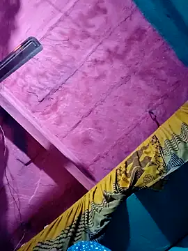 Snapshot of Pooja750 chatting on 11-18-25, 05:39 Pooja750 online show from 11-18-25, 05:39