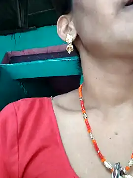 Snapshot of Pooja750 chatting on 11-23-25, 06:13 Pooja750 online show from 11-23-25, 06:13