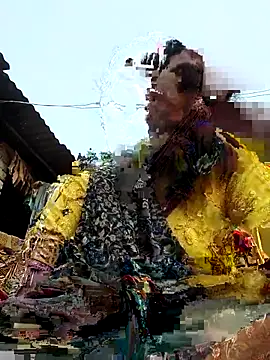 Snapshot of Pooja750 chatting on 11-25-25, 07:52 Pooja750 online show from 11-25-25, 07:52