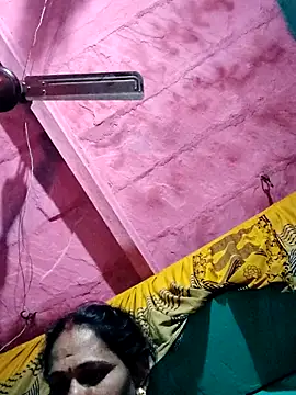 Snapshot of Pooja750 chatting on 12-03-25, 08:51 Pooja750 online show from 12-03-25, 08:51