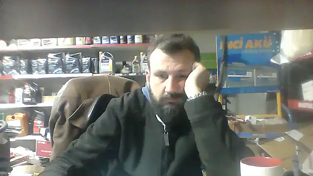 vihand22 online show from 10-25-25, 06:32