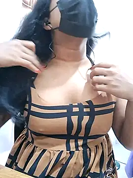 Snapshot of BeautyGirl_sara chatting on 12-21-25, 05:25 BeautyGirl sara online show from 12-21-25, 05:25