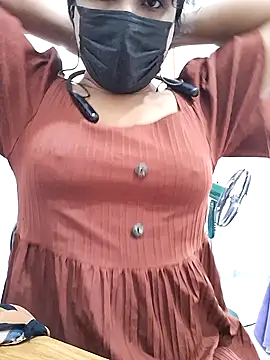 Snapshot of BeautyGirl_sara chatting on 01-19-26, 06:39 BeautyGirl sara online show from 01-19-26, 06:39