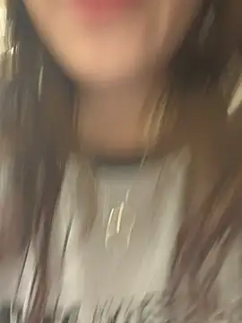 Snapshot of Mimiumuy chatting on 11-06-25, 02:40 Mimiumuy online show from 11-06-25, 02:40